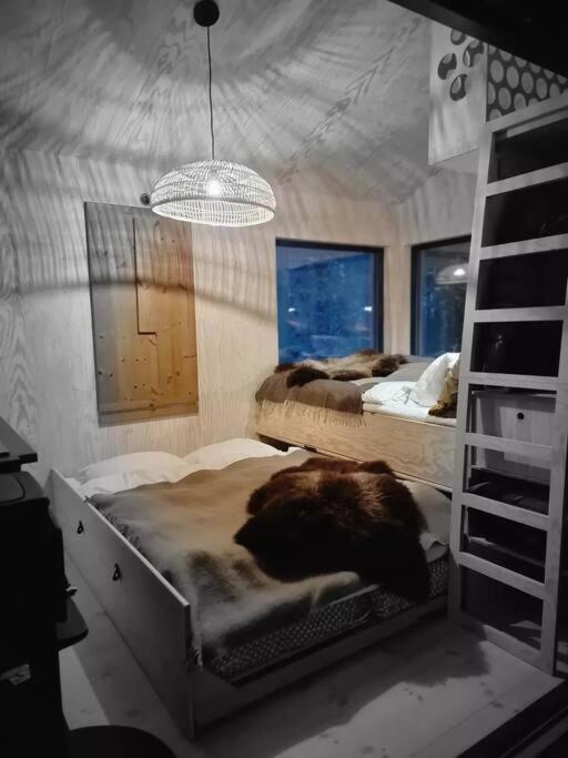 Hotel Treetop Ekne - Hytte I Skogen Med Hengebru Levanger Exterior foto
